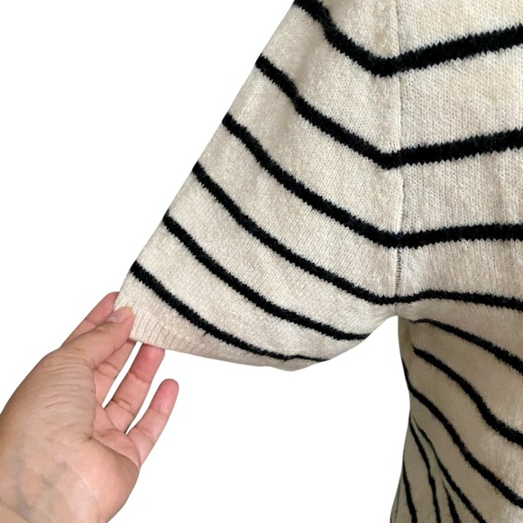 H&M Cream Black Striped Short Sleeve Knit Sweater Small - Picture 4 of 12